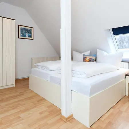 Haus Strandkorb - Poolnaehe - Garten - Tischtennis * Bensersiel