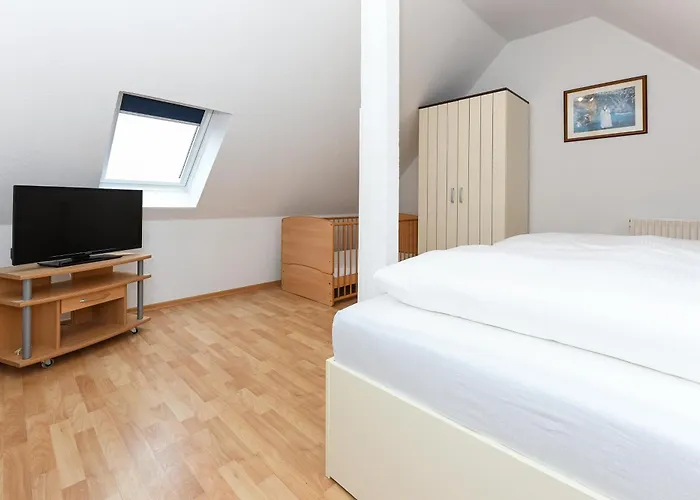 Haus Strandkorb - Poolnaehe - Garten - Tischtennis アパート ベンサージール